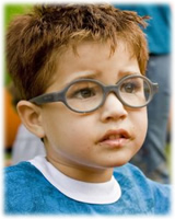 Niño con problemas de visión