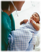 Tomar al bebe en brazos
