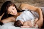 madre amamantando a su bebé- ¿Es normal el reflujo en el bebé?