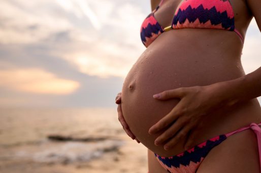 Consejos para enfrentar un embarazo en verano