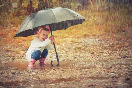 entretener al niño cuando llueve