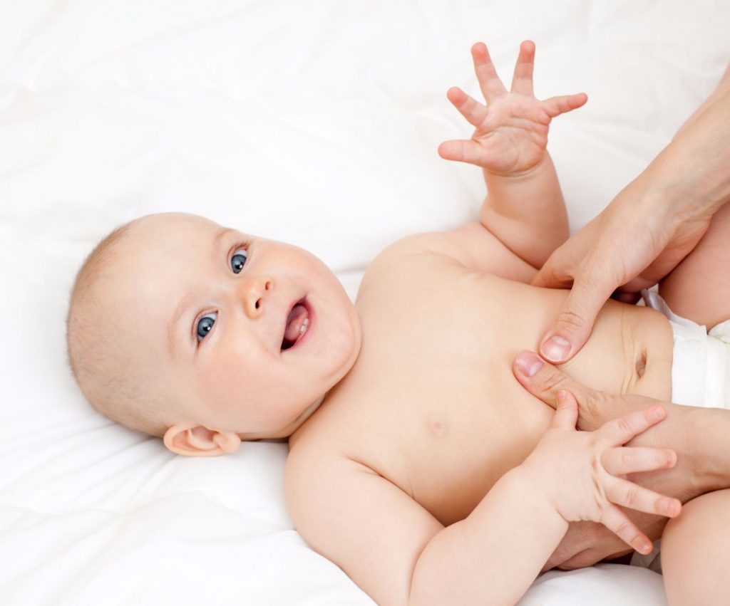 Beneficios de las cosquillas en los bebés