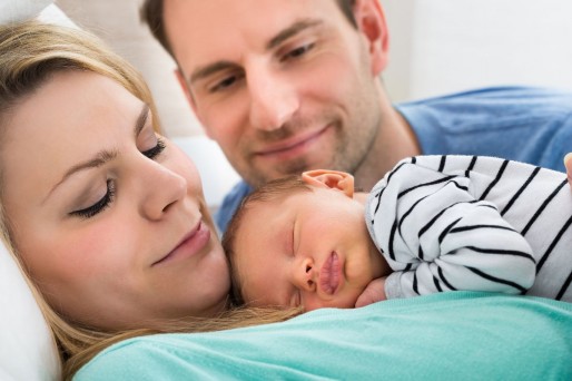 Padres con bebé lactancia- ¿Sin lactancia no hay vínculo materno?