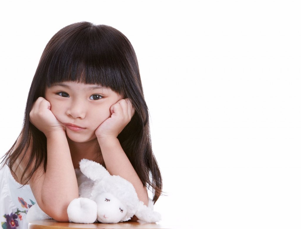 niña triste