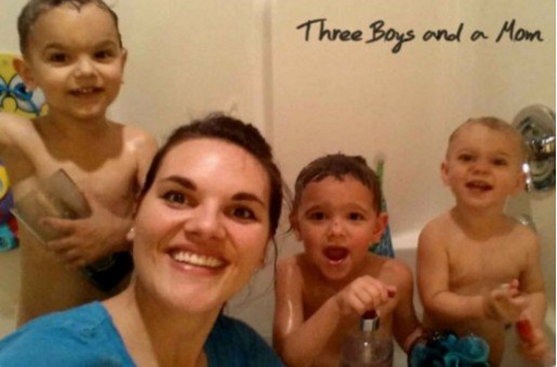 madre con hijos