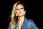 Fey presume su embarazo en las redes sociales