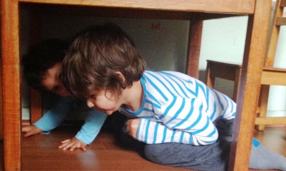 proteger a los niños de un terremoto