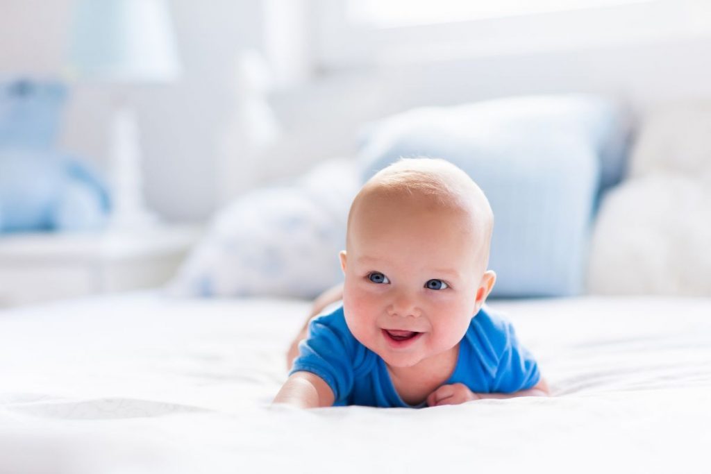 Cómo estimular los primeros pasos del bebé