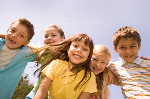 Cómo alimentar a los niños en edad preescolar