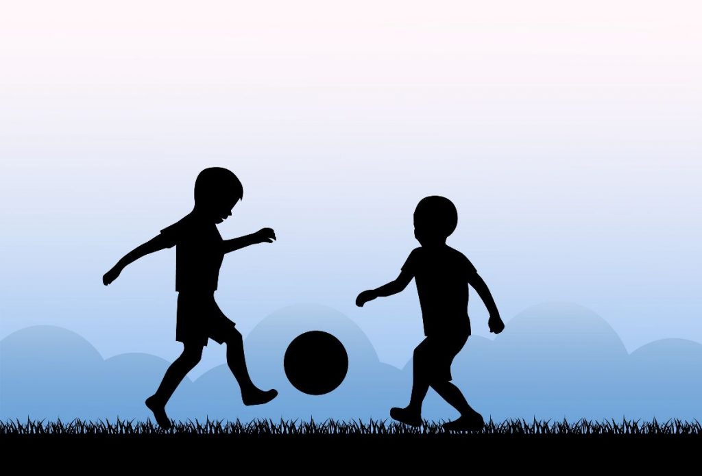 importancia del fútbol en los niños