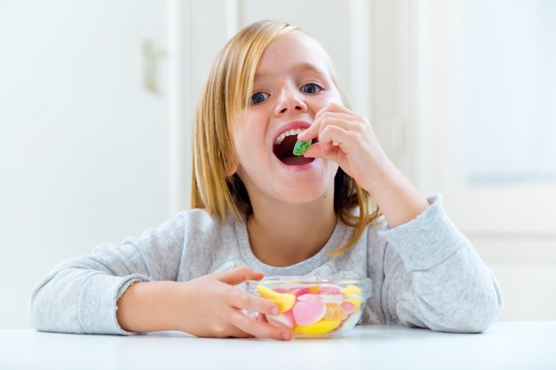 afectan los dulces a los niños