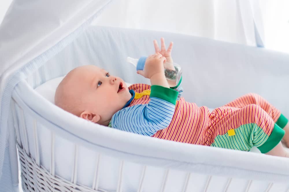 la cuna del bebé