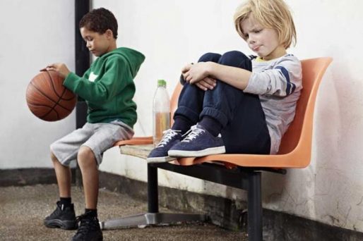cómo ayudar a un niño que se siente solo
