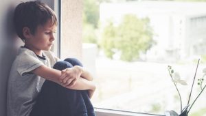 niños tristes