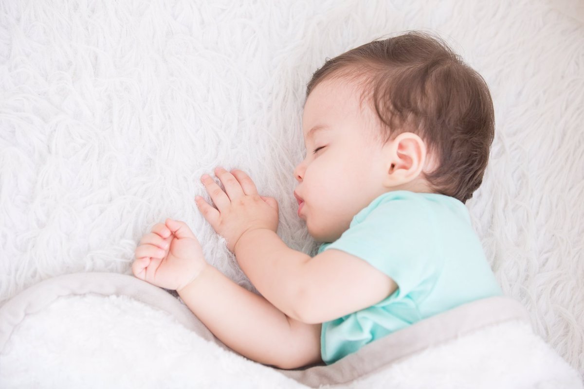 Importancia de las siestas diurnas del bebé