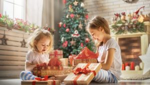Demasiados regalos de Navidad pueden hacer infelices a los niños