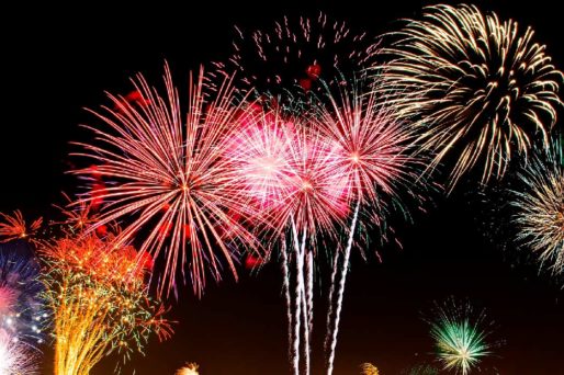 Fuegos artificiales pueden ocasionar daños en embarazadas y bebés