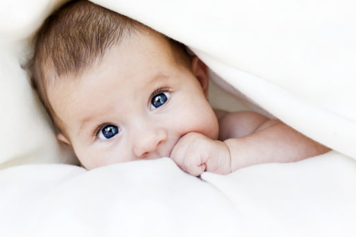 Los cinco sentidos del recién nacido más uno