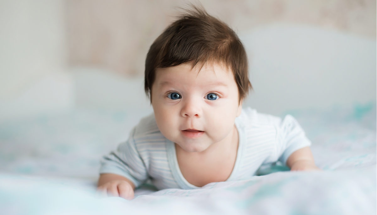 Cómo hacer crecer el cabello del bebe