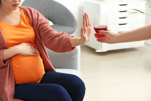 Puede una embarazada tomar alcohol