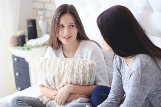 Cómo hablar con mi hija sobre su primera menstruación