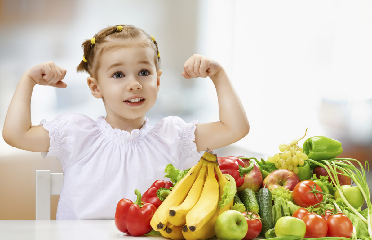 Los hábitos a la hora de comer que todos los niños deben aprender