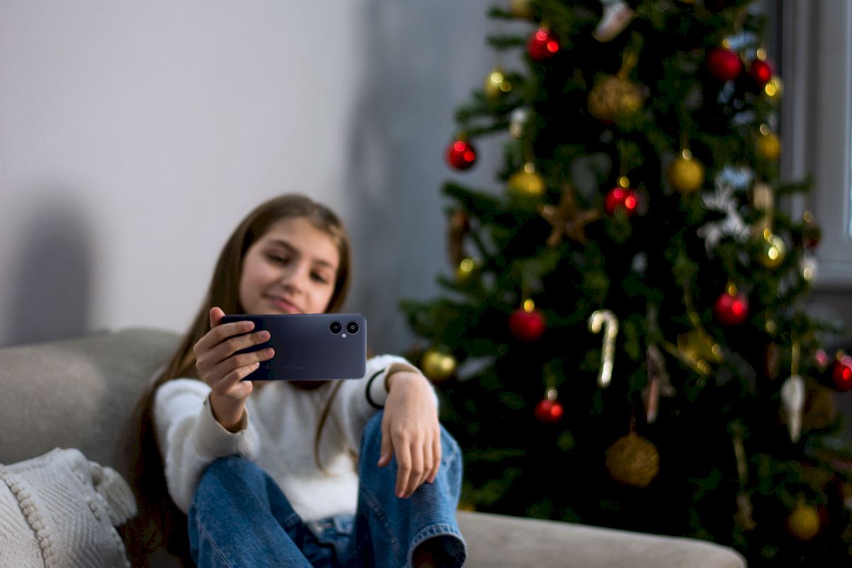 Tu hijo quiere un teléfono móvil por Navidad