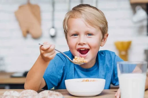 Desayunos saludables para niños en edad escolar