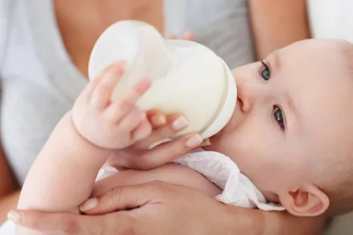 5 cosas que no sabías sobre alimentar con leche de fórmula