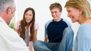 La importancia de la comunicación efectiva en la relación padres-adolescentes