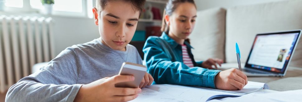 Las claves para que tus hijos aprendan a detectar noticias falsas en internet