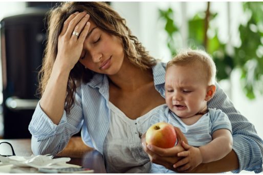 Madres sin culpa materna: cómo delegar el cuidado de tus hijos sin remordimientos