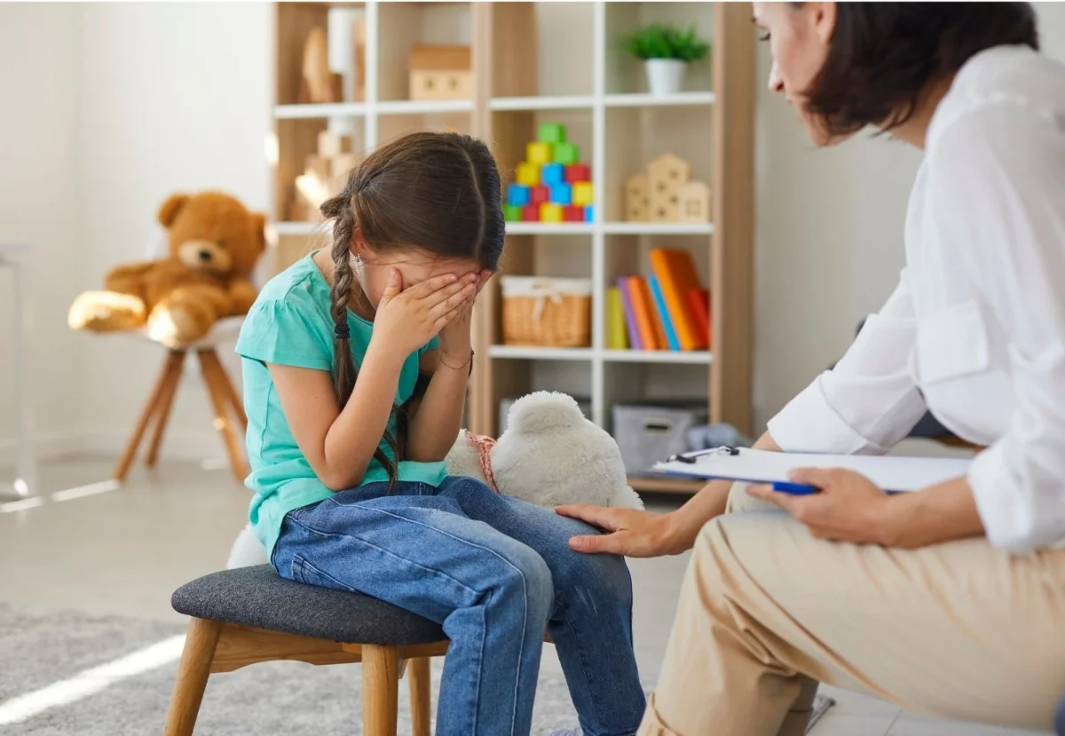 Frustración infantil: 😠 ¿Por qué mi hijo se frustra tan rápido? La ciencia detrás de sus emociones
